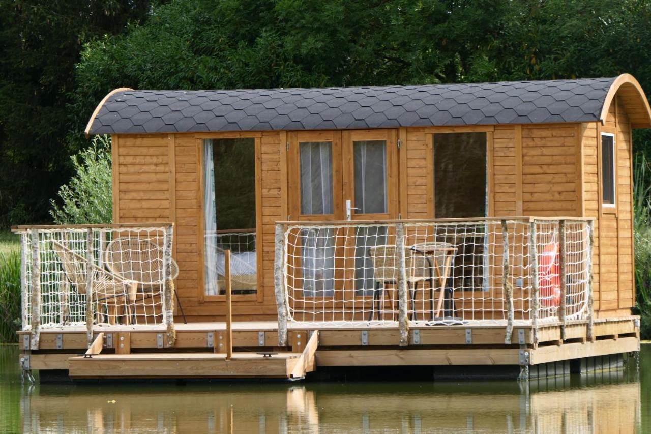 Les Cabanes Flottantes Givrauval Esterno foto